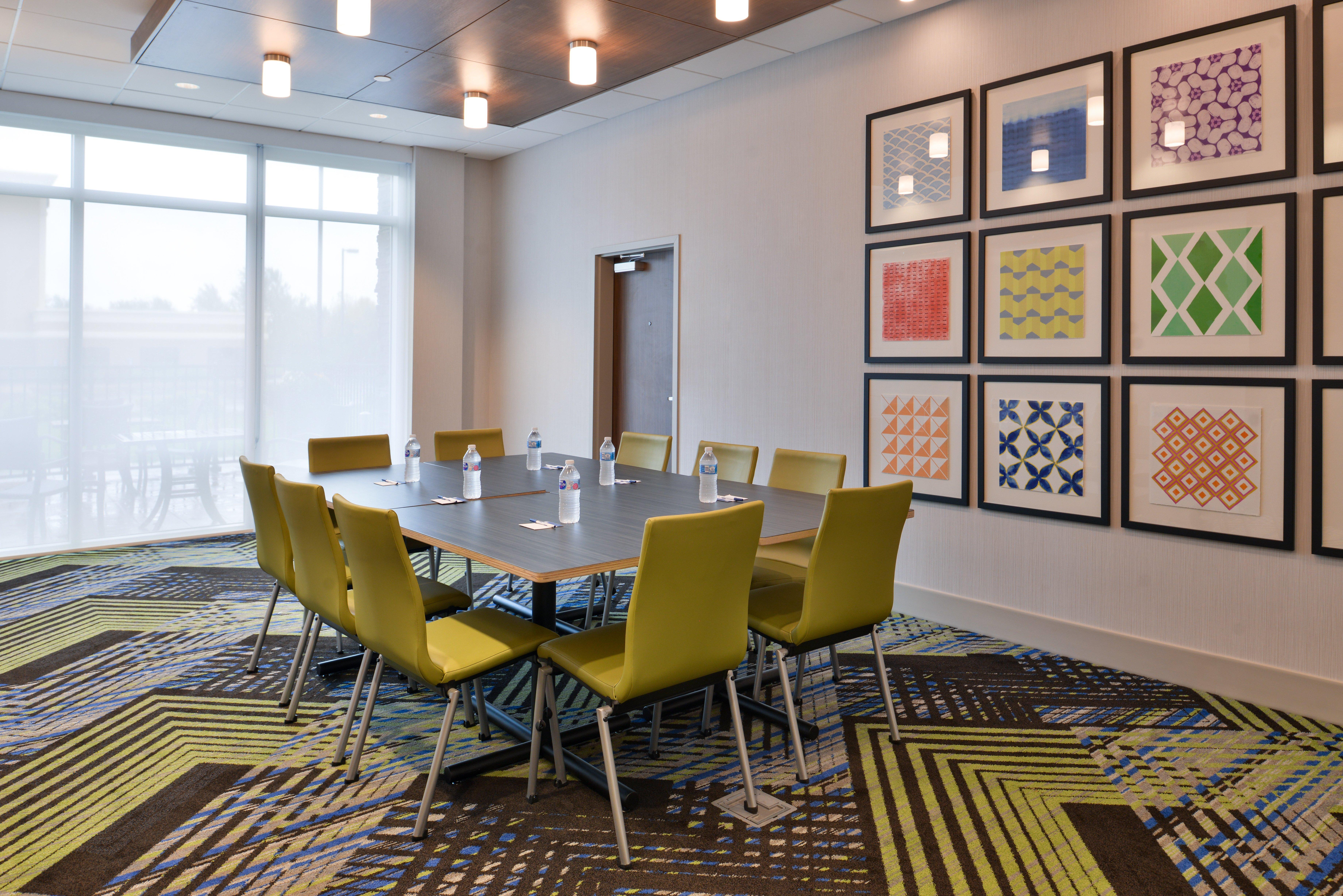 Holiday Inn Express & Suites - Marshalltown By Ihg Luaran gambar