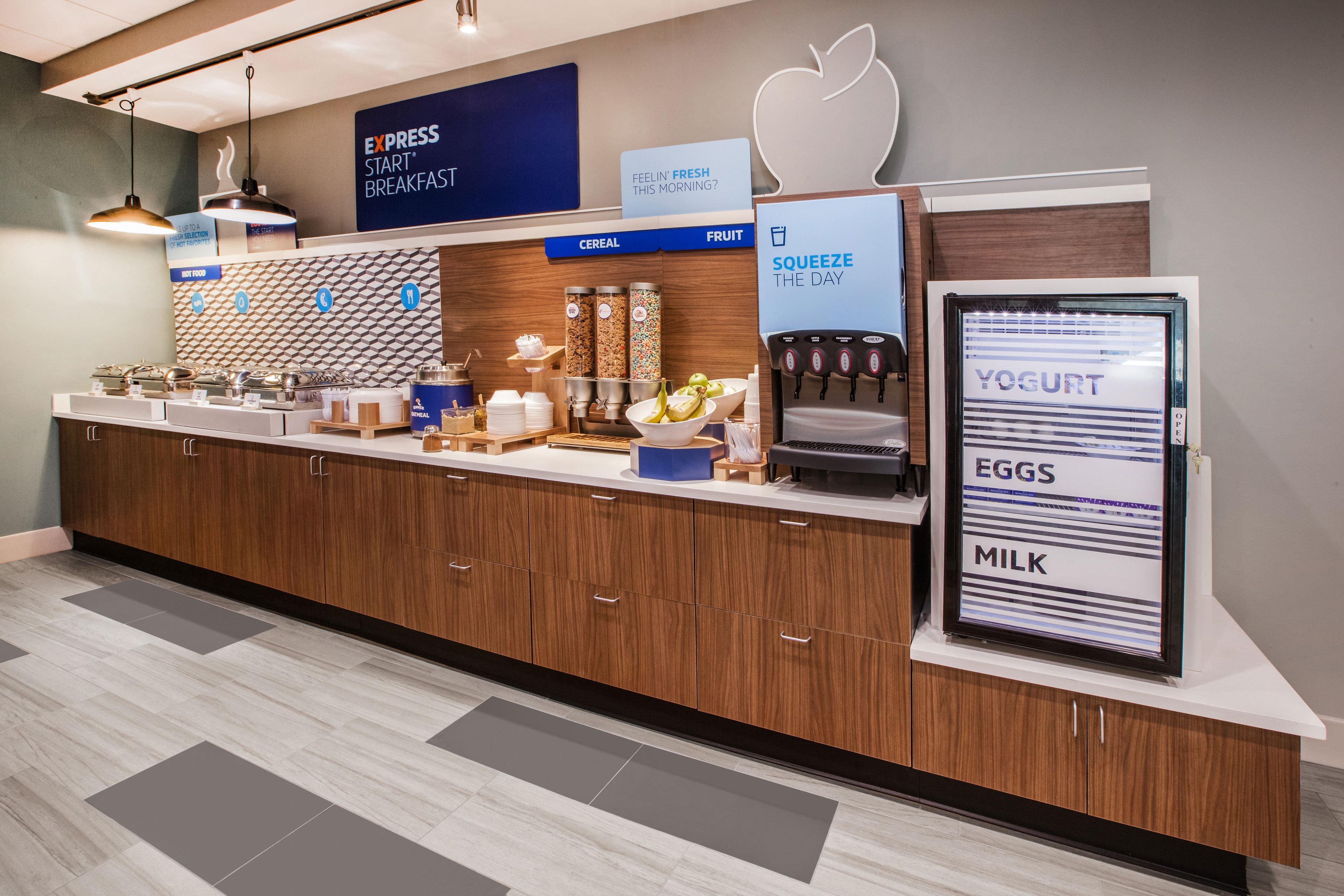 Holiday Inn Express & Suites - Marshalltown By Ihg Luaran gambar