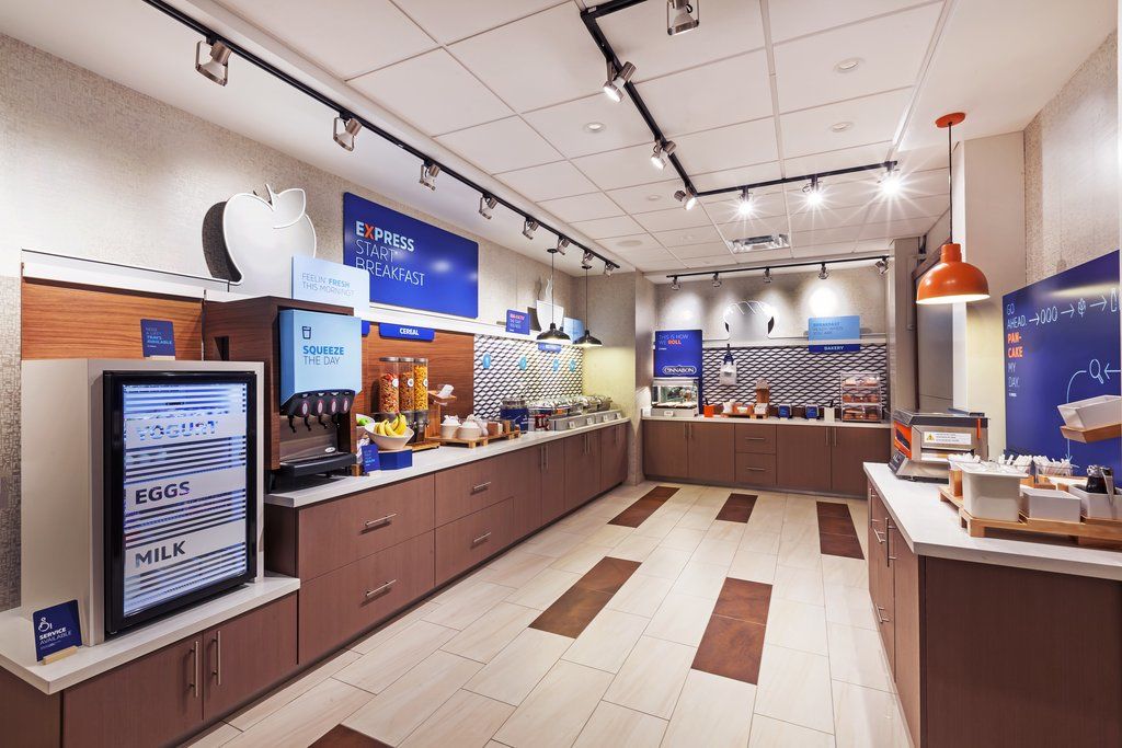 Holiday Inn Express & Suites - Marshalltown By Ihg Luaran gambar