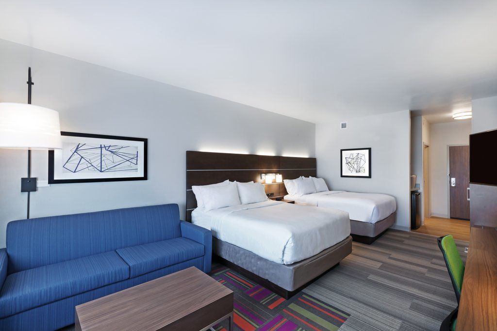 Holiday Inn Express & Suites - Marshalltown By Ihg Luaran gambar