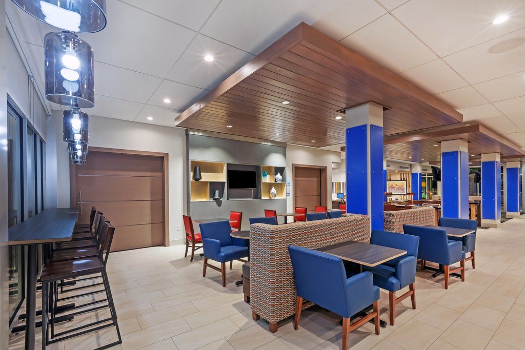Holiday Inn Express & Suites - Marshalltown By Ihg Luaran gambar